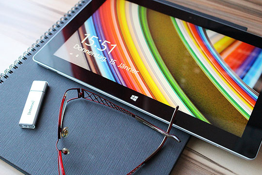 tablet-touch-screen-gadgets-devices