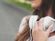 music-headphone-listen-audio-over-ear-sound