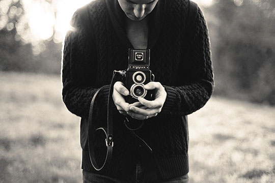 What will you Require to Colorize Black & White Photos using RetouchMe App?