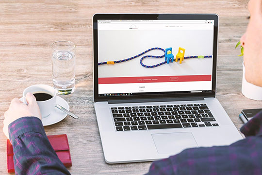 laptop-desk-work-office-website-design