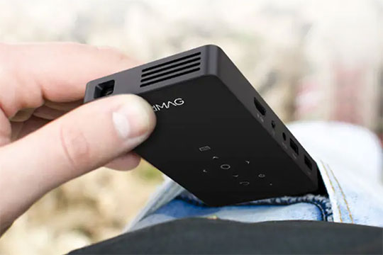 Orimag P8 DLP Projector - 1