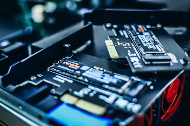 computer-hardware-electronic-chip-CPU-data-SSD-storage-drive