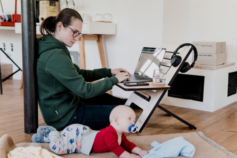 work-home-business-productivity-multitasking