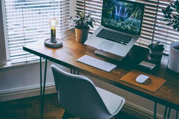 workspace-desk-office-technology-business-laptop-computer