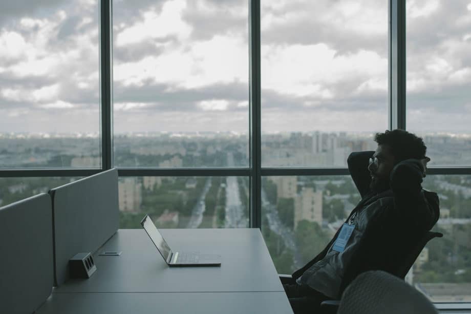 business-cloud-cybersecurity-technology-laptop-office-programmer-work