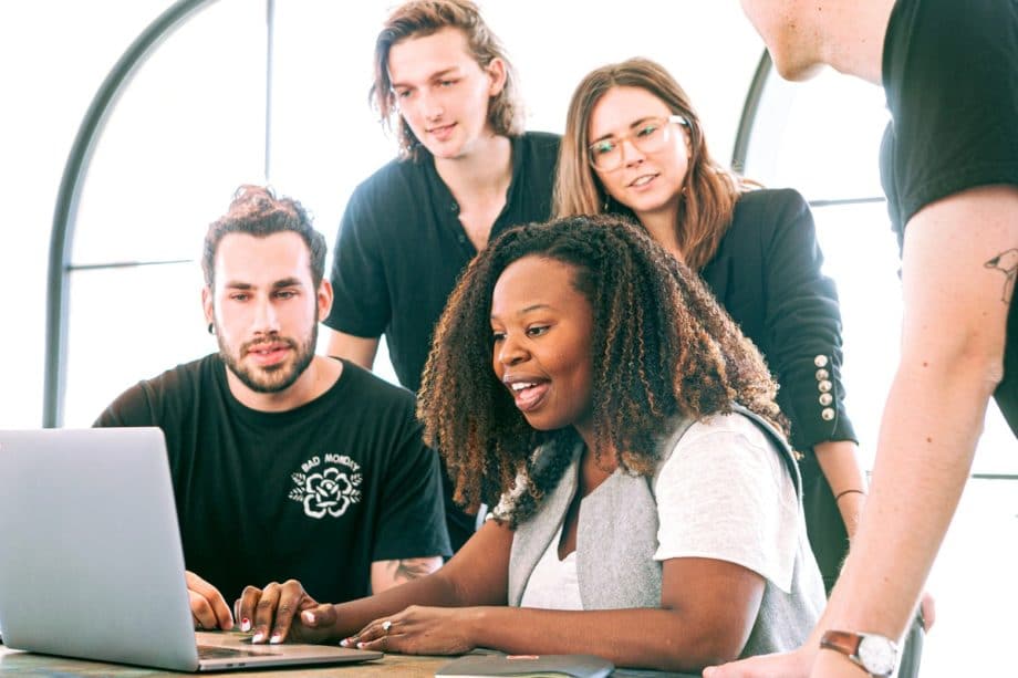 office-teamwork-discussion-plan-meeting-business-corporate