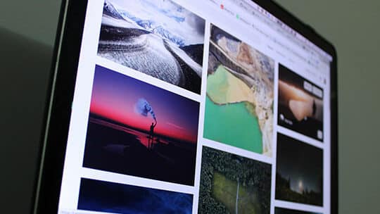 Browser-Gallery-Tech-Digital-Images-Grid-Photos-Pictures