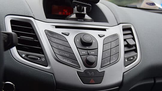 car-vehicle-dashboard-interior-sound-audio-radio