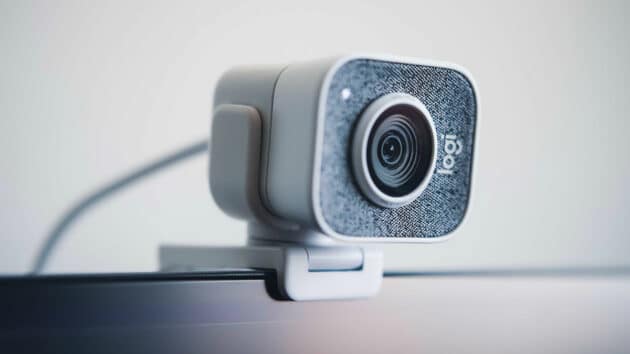 Prosumer-Grade Webcam