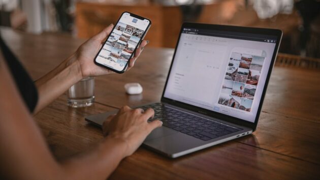 Application-Blogging-Editor-Internet-Laptop-Smartphone-Work-Technology-Development